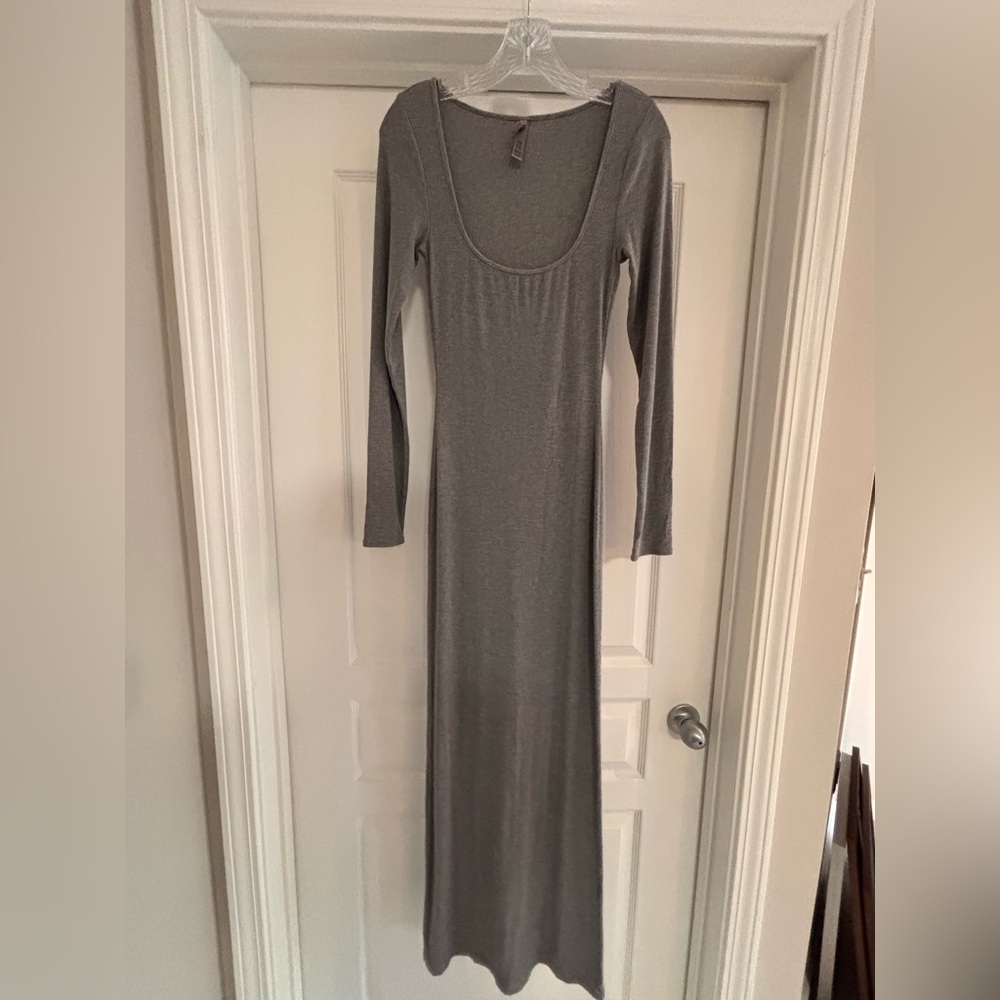 SKIMS Gray Lounge Long Sleeve Dress M